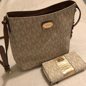 Michael Kors crossbody w/ matching wallet wristlet